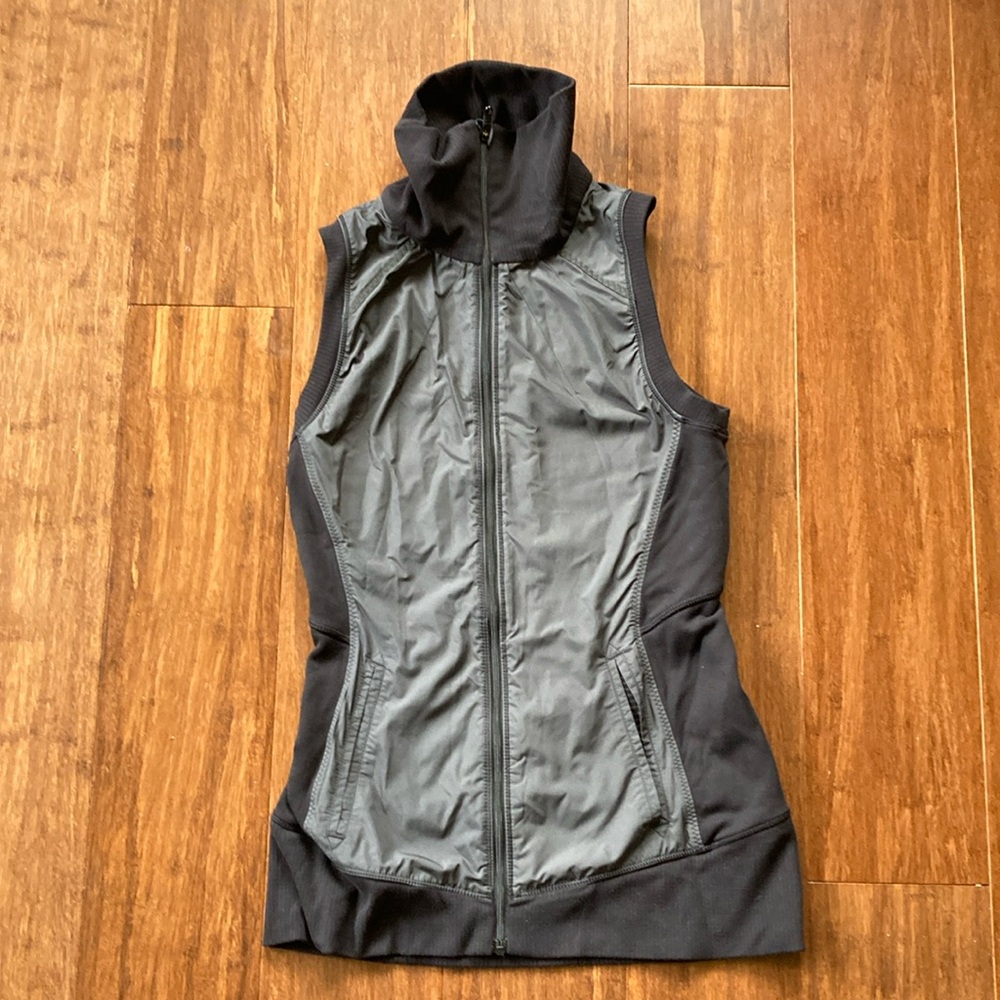 Lululemon Vest XS great for running